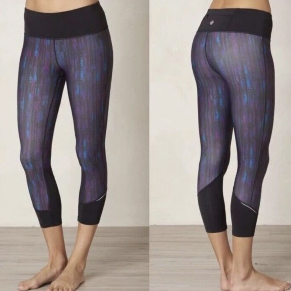 Prana Tatum Kaleidoscope Purple Black Reflective Capri Leggings Size Medium